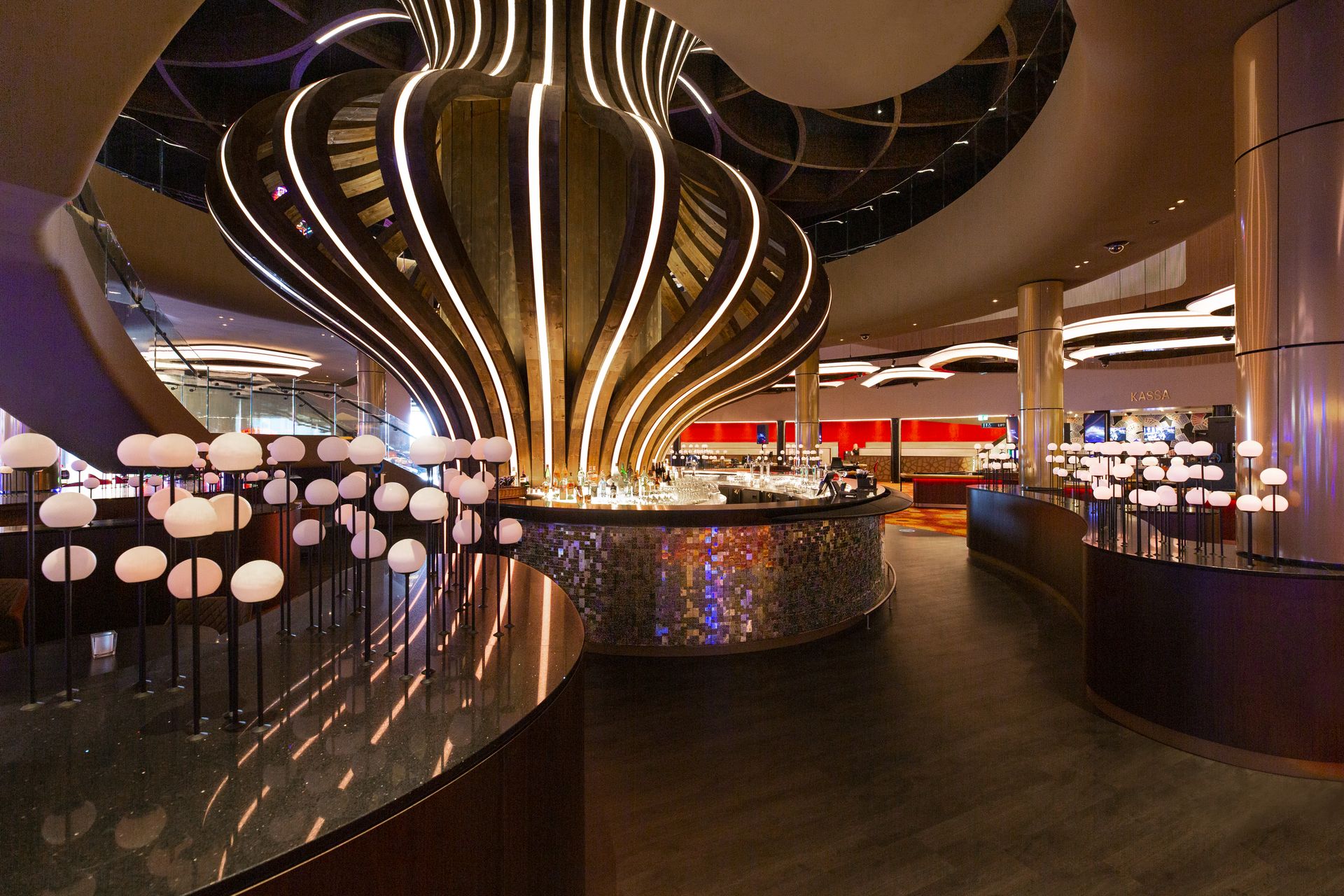 holland-casino-venlo-floralaan-interieur-restaurant-lx-fine-dining-lampen-tafelsholland-casino-venlo-floralaan-interieur