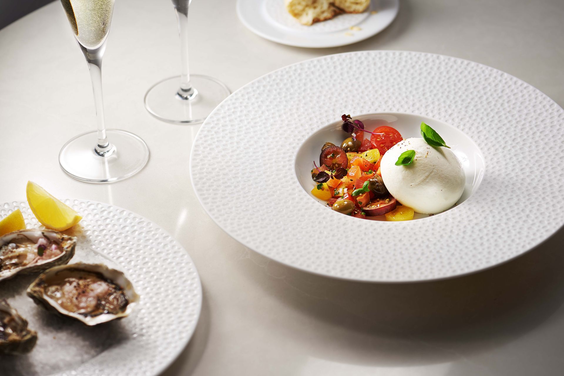 holland-casino-restaurant-lx-fine-dining-champagne-burrata