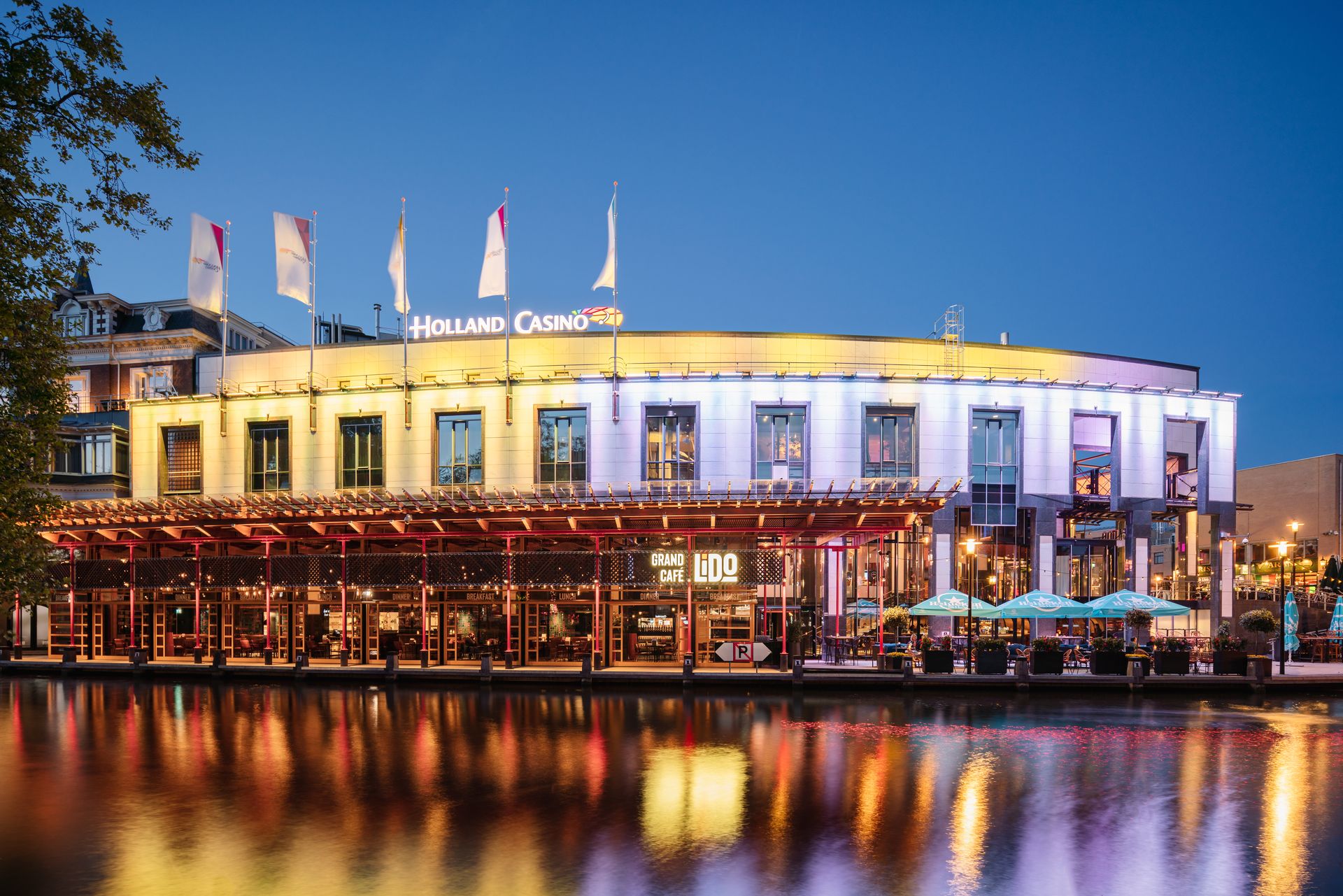 holland-casino-amsterdam-centrum-exterieur-max-euweplein